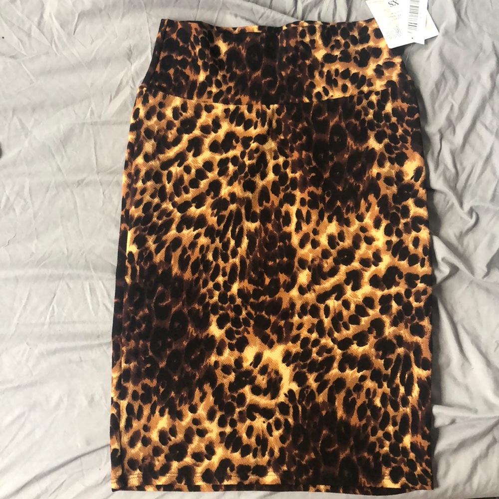 Super stretchy leopard print skirt